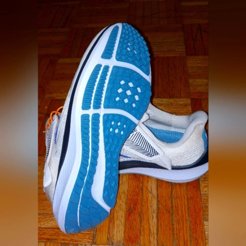 Women Nike sneakers